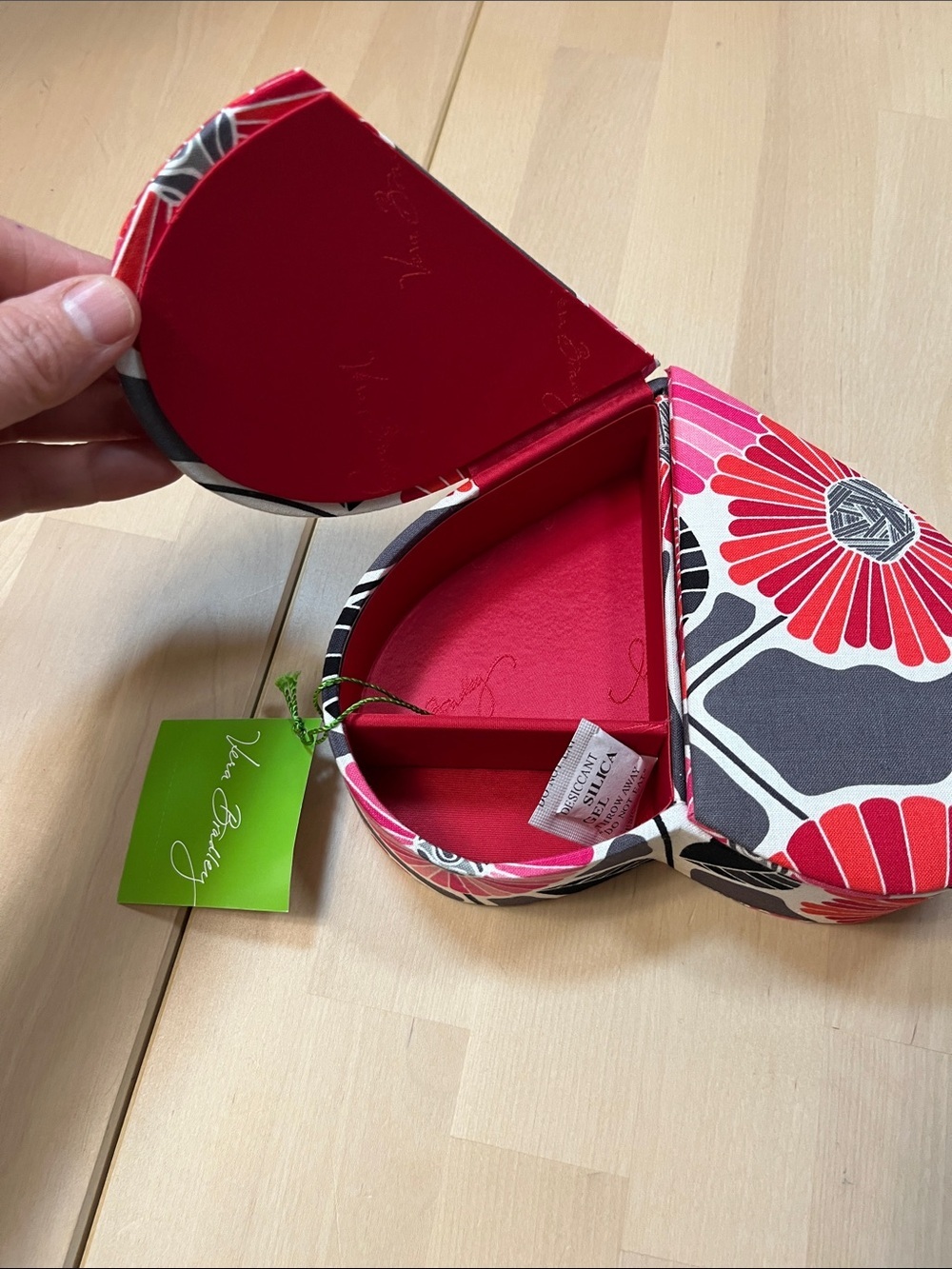 NWT - Vera Bradley Heart to Heart Jewelry Case in Cherry Blossoms 14635-170 - Picture 2 of 14